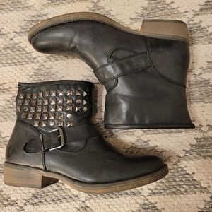 MIA Attitude black ankle boots with silver studs 9